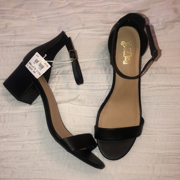 NWT shoes. Black heel and strap .brash. 8.5w. - Picture 2 of 8